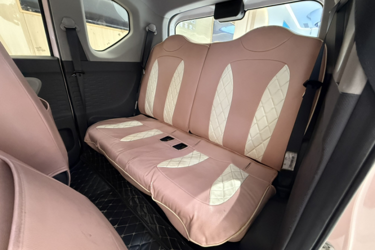 五菱汽车 宏光MINIEV 2021款 马卡龙臻享款 三元锂中控内饰7001