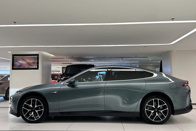 小鹏P7 2023款 P7i 702 Pro车身外观6003