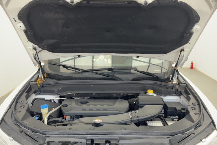 哈弗H6 2017款 蓝标 2.0T 自动两驱智尚型中控内饰7013