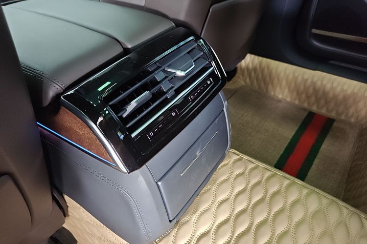 奥迪A8 2021款 A8L 55 TFSI quattro 豪华型局部细节9006