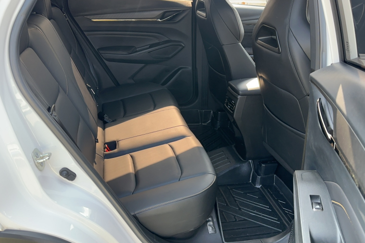 长安欧尚X5 PLUS 2023款 改款 1.5T DCT先锋型中控内饰7006