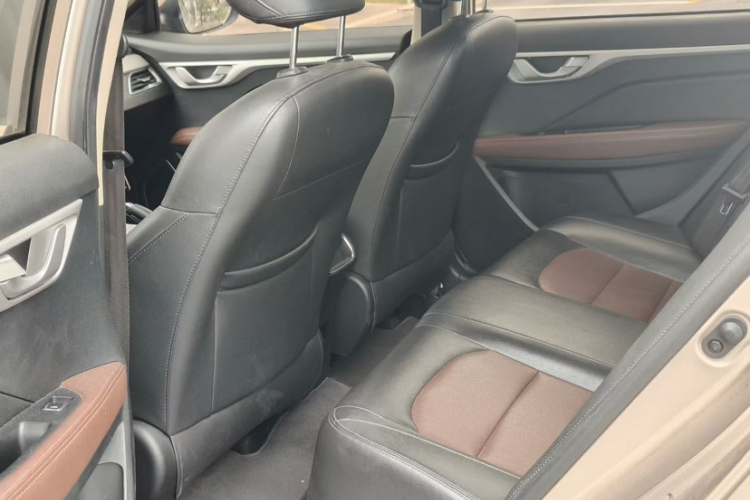 吉利汽车 远景 2019款 升级版 1.5L 自动豪华型 国V中控内饰7003