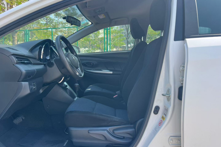 丰田 YARiS L 致炫 2014款 1.5G 自动炫动版中控内饰7002