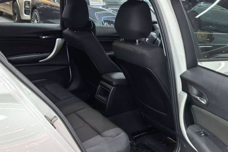 宝马1系(进口) 2013款 改款 116i 领先型中控内饰7002