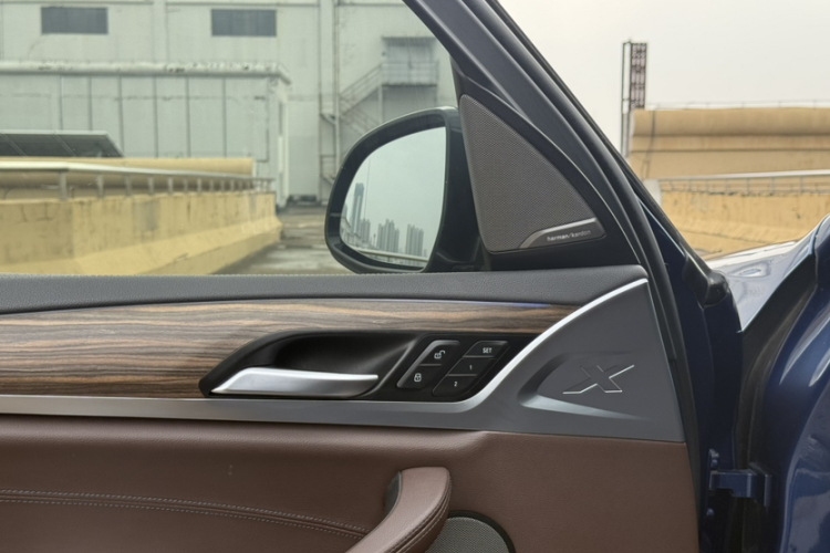 宝马X3 2020款  xDrive28i M运动套装局部细节9004