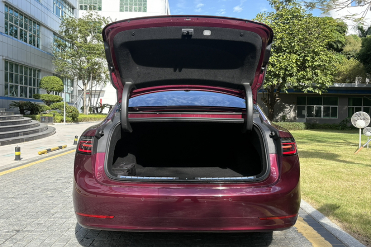 鸿蒙智行 享界S9 2024款 纯电 Ultra 四驱旗舰版车身外观6005