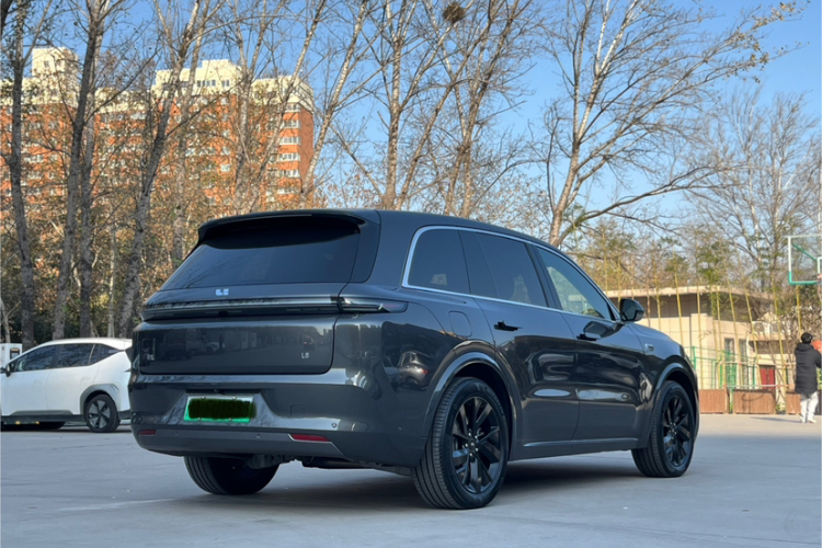 理想汽车 理想L8 2023款 Pro车身外观6004