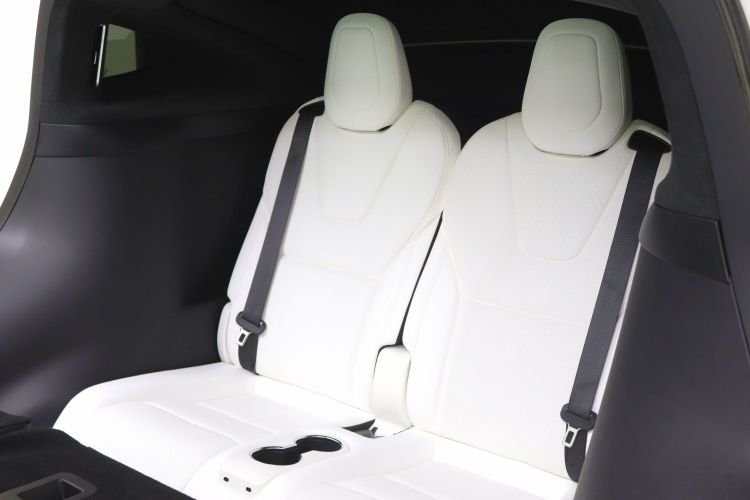 特斯拉 Model X 2023款 双电机全轮驱动版中控内饰7003