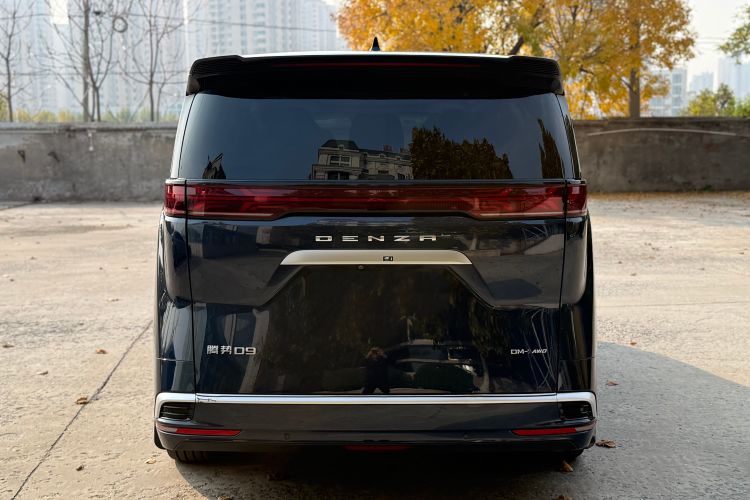 腾势D9 2022款 DM-i 970 四驱旗舰型车身外观6004