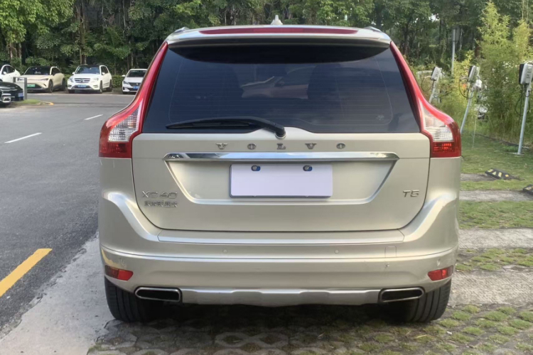 沃尔沃XC60 2017款 T5 智进版车身外观6004