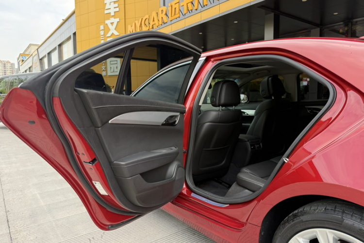 凯迪拉克ATS-L 2017款 28T 时尚型中控内饰7001