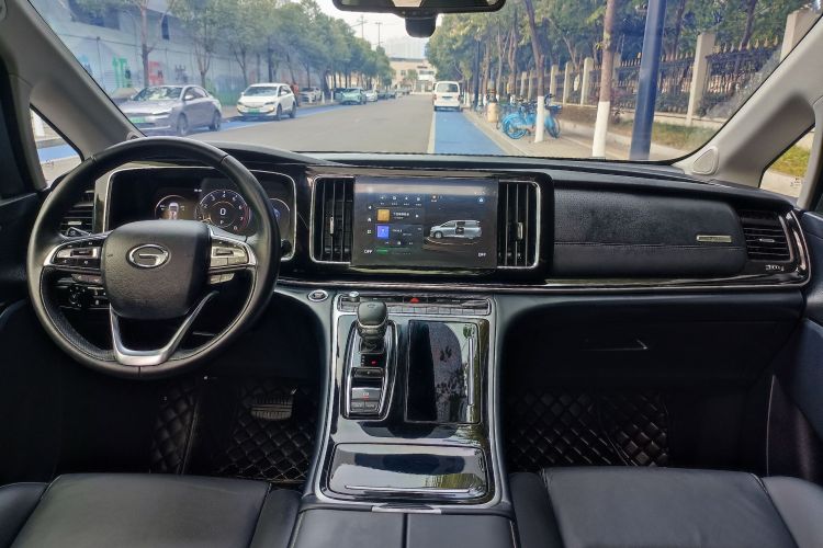 广汽传祺 传祺M8 2021款 大师系列 390T 尊贵版中控内饰7011