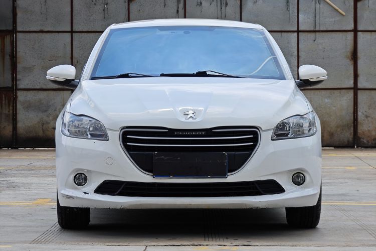 标致301 2016款 1.6L 自动舒适版车身外观6002