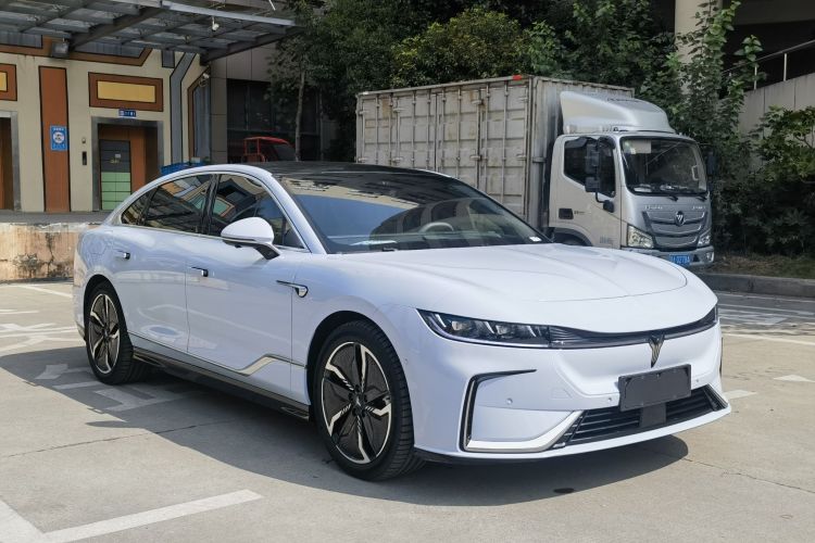 岚图汽车 岚图追光 2023款 四驱长续航版车身外观6004