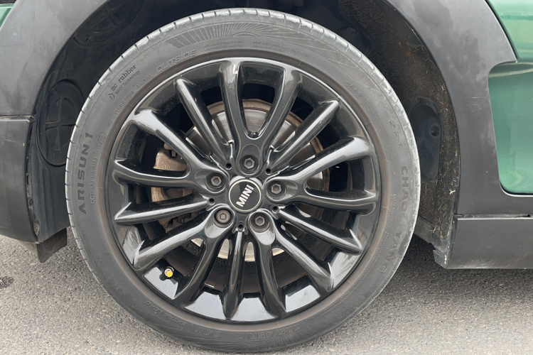 MINI Clubman 2016款 改款 1.5T COOPER车身外观6004