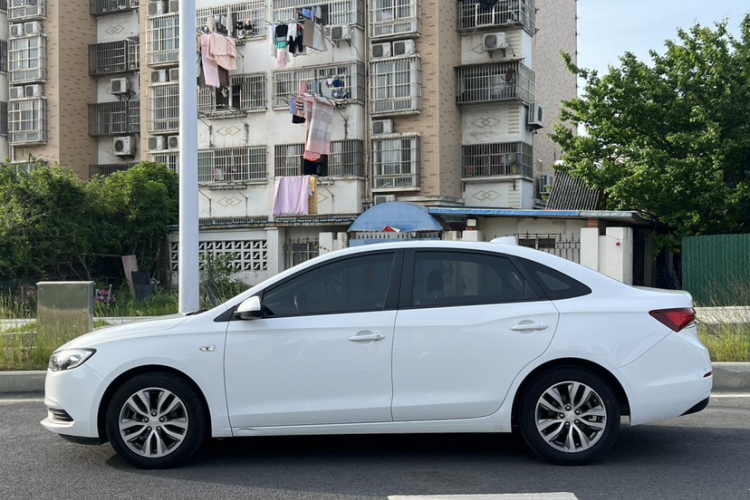 别克 英朗 2019款 18T 自动互联精英型 国VI车身外观6005