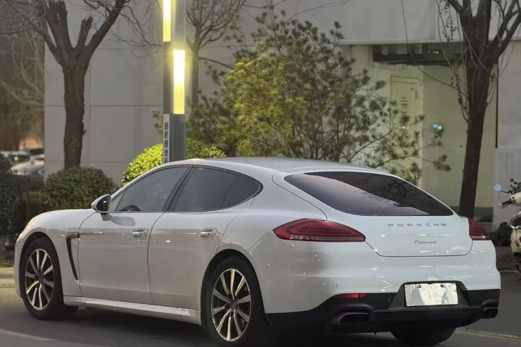 保时捷 2014款 Panamera 3.0T车身外观6004