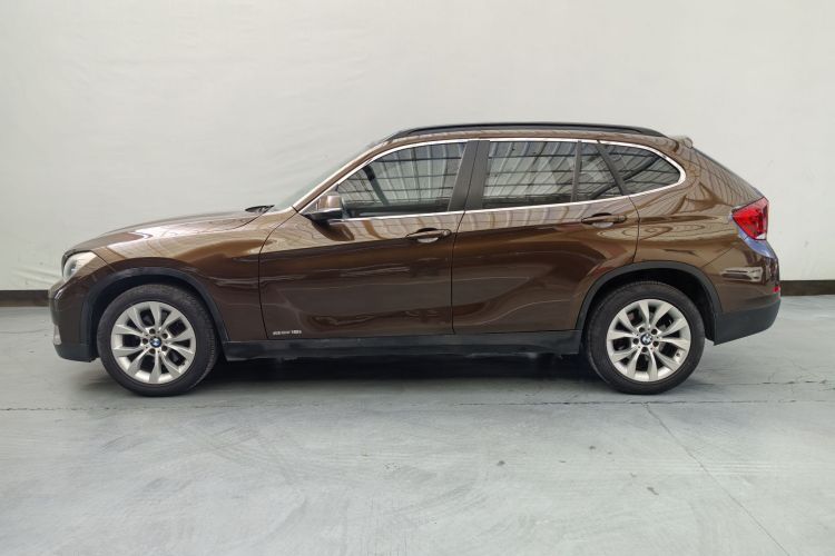 宝马X1 2013款 sDrive18i 时尚型车身外观6015