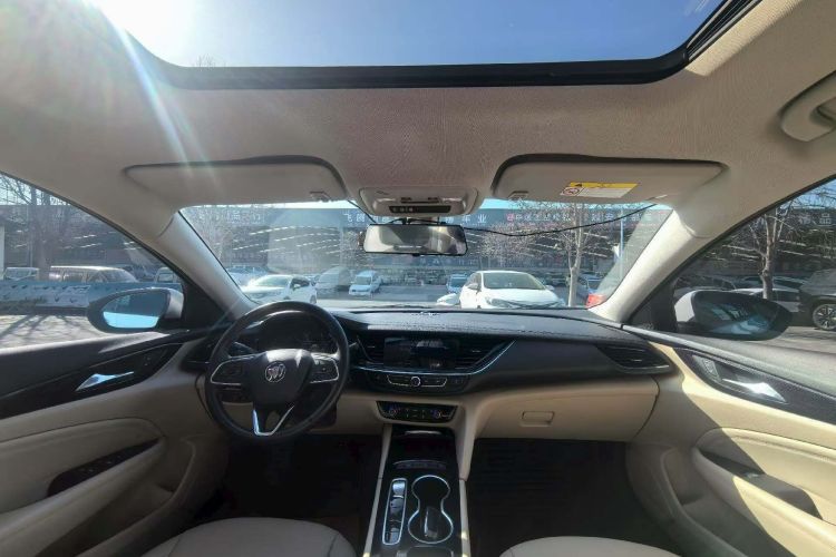 别克 君威 2020款 552T 精英型中控内饰7002