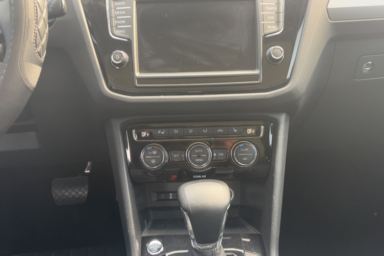 大众 途观L 2018款 380TSI 自动四驱豪华版局部细节16