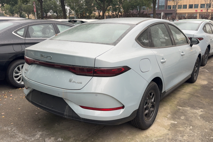 比亚迪 秦PLUS 2025款 DM-i 智驾版 55KM领先型车身外观6003