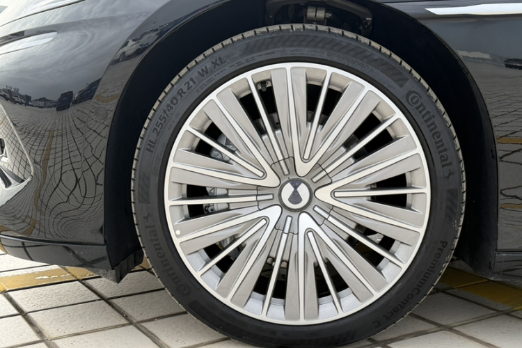 腾势Z9 2024款 1100km 四驱Ultra版车身外观6002