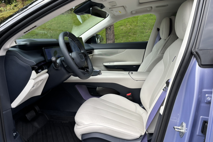 领克07 2024款 EM-P 126长续航 Ultra中控内饰7012