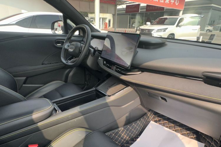 领克06 2025款 Renew 1.5T Halo中控内饰7010