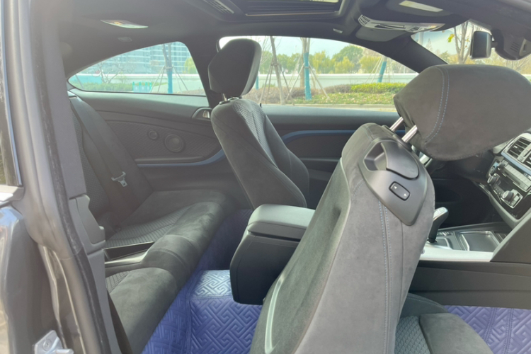 宝马4系 2019款 425i M运动套装中控内饰7003