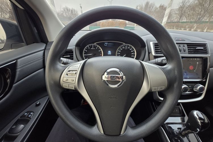 日产 骐达TIIDA 2019款 1.6L CVT智行版 国VI中控内饰7002