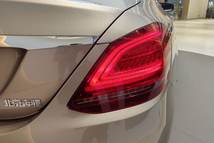 奔驰C级 2020款 改款 C 200 L 时尚型运动版局部细节9003