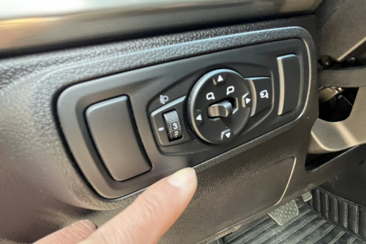 捷途X70S 2019款 1.5T 自动坦途版 国V中控内饰7005