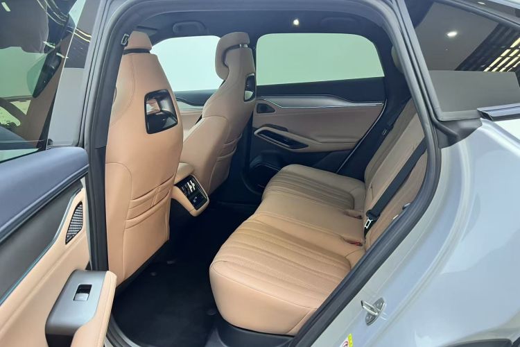 比亚迪 宋L EV 2025款 智驾版 662km 激光雷达卓越型中控内饰7003