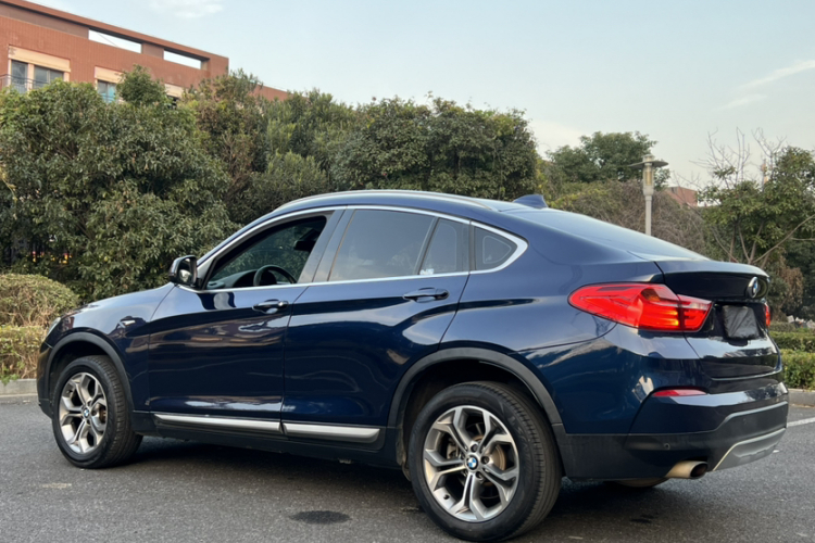 宝马X4 2014款 xDrive20i X设计套装车身外观6003