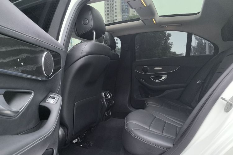 奔驰C级 2021款 C 260 L 运动版中控内饰7003