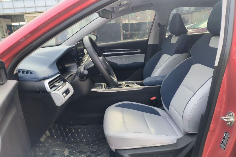 吉利汽车 帝豪 2022款 第4代 1.5L CVT旗舰型中控内饰7001