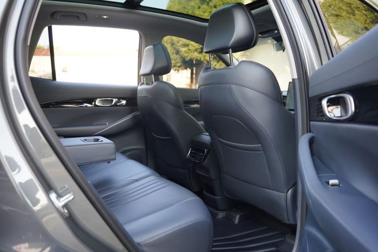 吉利银河 银河E5 2024款 530km 星舰版中控内饰7011