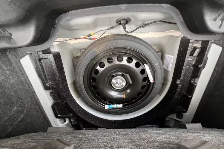 别克 威朗 2019款 三厢 15S 自动领先型车身外观6006