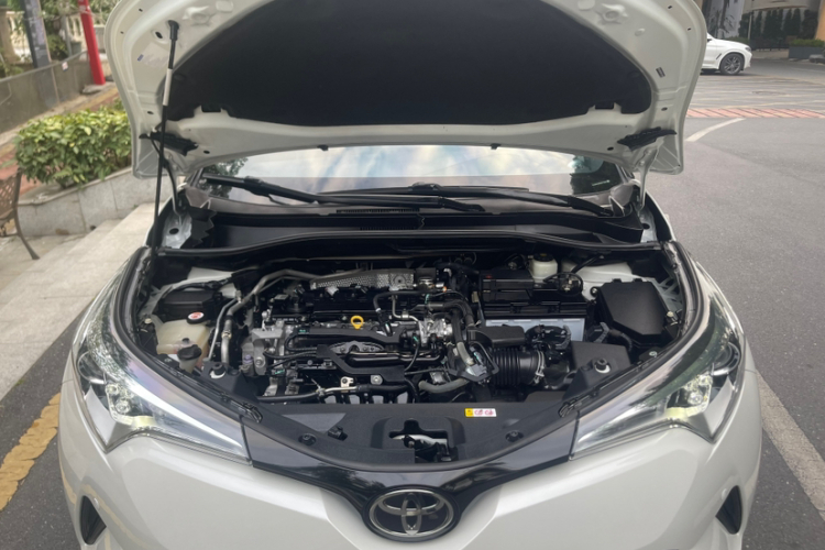 丰田C-HR 2020款 2.0L 领先版中控内饰7012