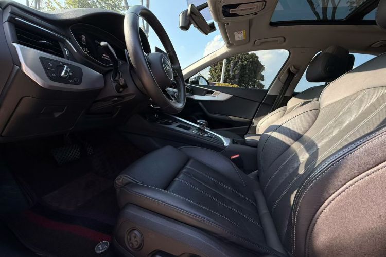 奥迪A4L 2020款 40 TFSI quattro 豪华动感型局部细节19