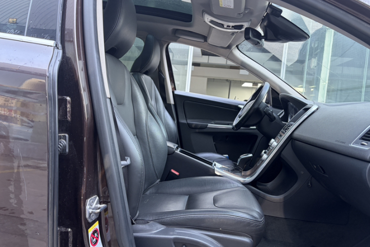 沃尔沃XC60 2017款 T5 智进升级版局部细节41