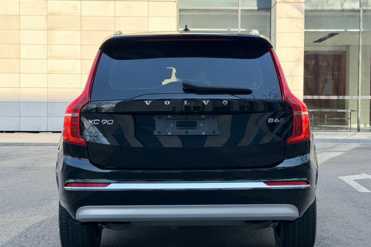 沃尔沃XC90 2022款 B6 智雅豪华版 7座车身外观6004