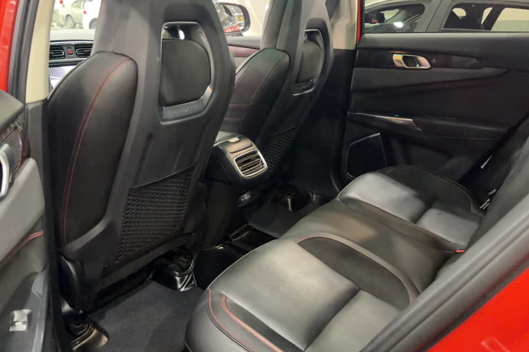 领克01 2017款 2.0T 四驱劲Pro版中控内饰7004