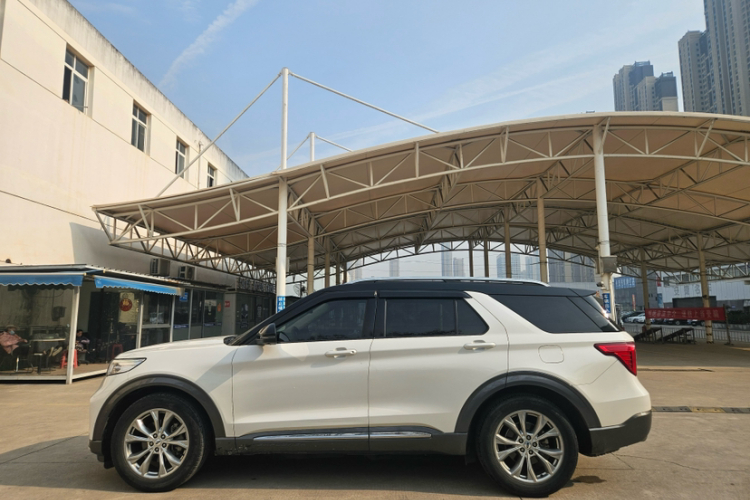 福特 探险者 2020款 EcoBoost 285 后驱风尚版 6座车身外观6004