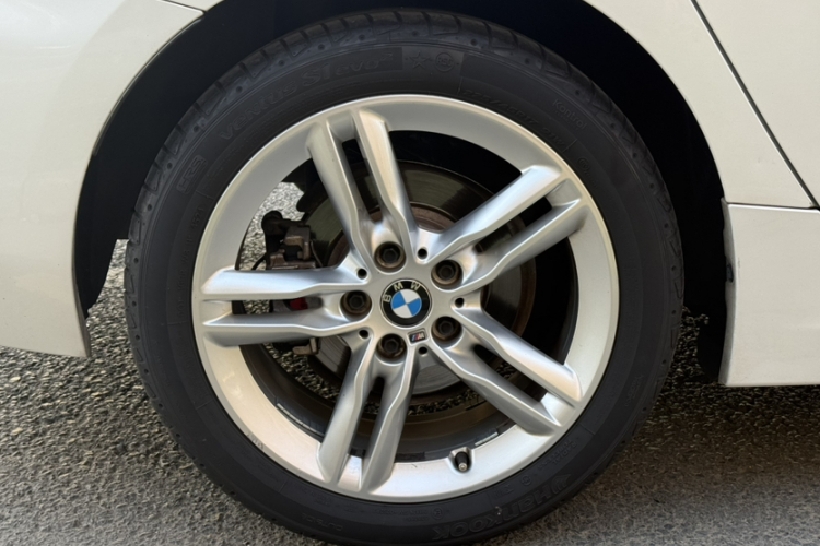 宝马1系 2019款 118i M运动套装车身外观6009