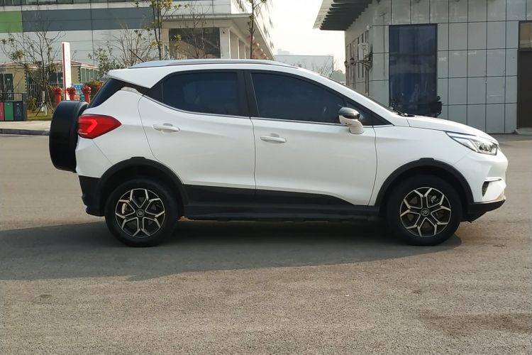 比亚迪 元Pro 2023款 401KM尊贵型车身外观6008