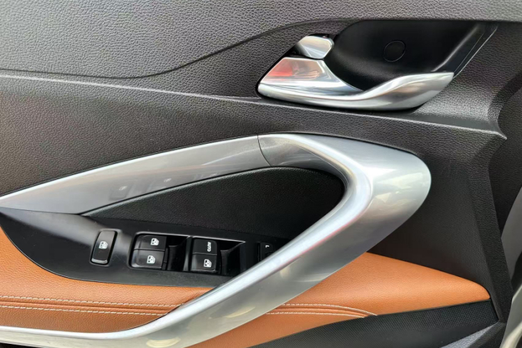 宝骏510 2017款 1.5L 自动豪华型中控内饰7006