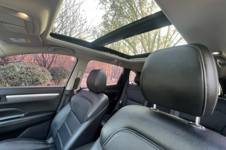 雷诺 科雷傲 2018款 2.0L 两驱豪华版中控内饰7007