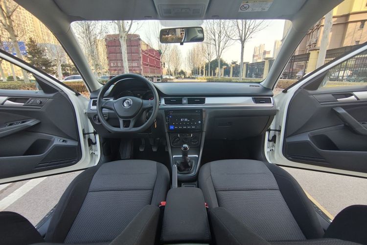 大众 宝来 2016款 1.6L 手动时尚型车身外观6012