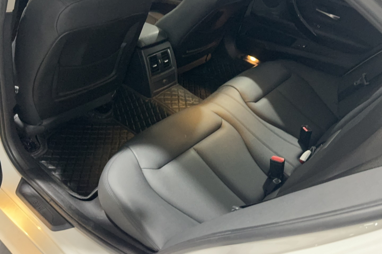 宝马3系 2016款 320Li 时尚型中控内饰7002